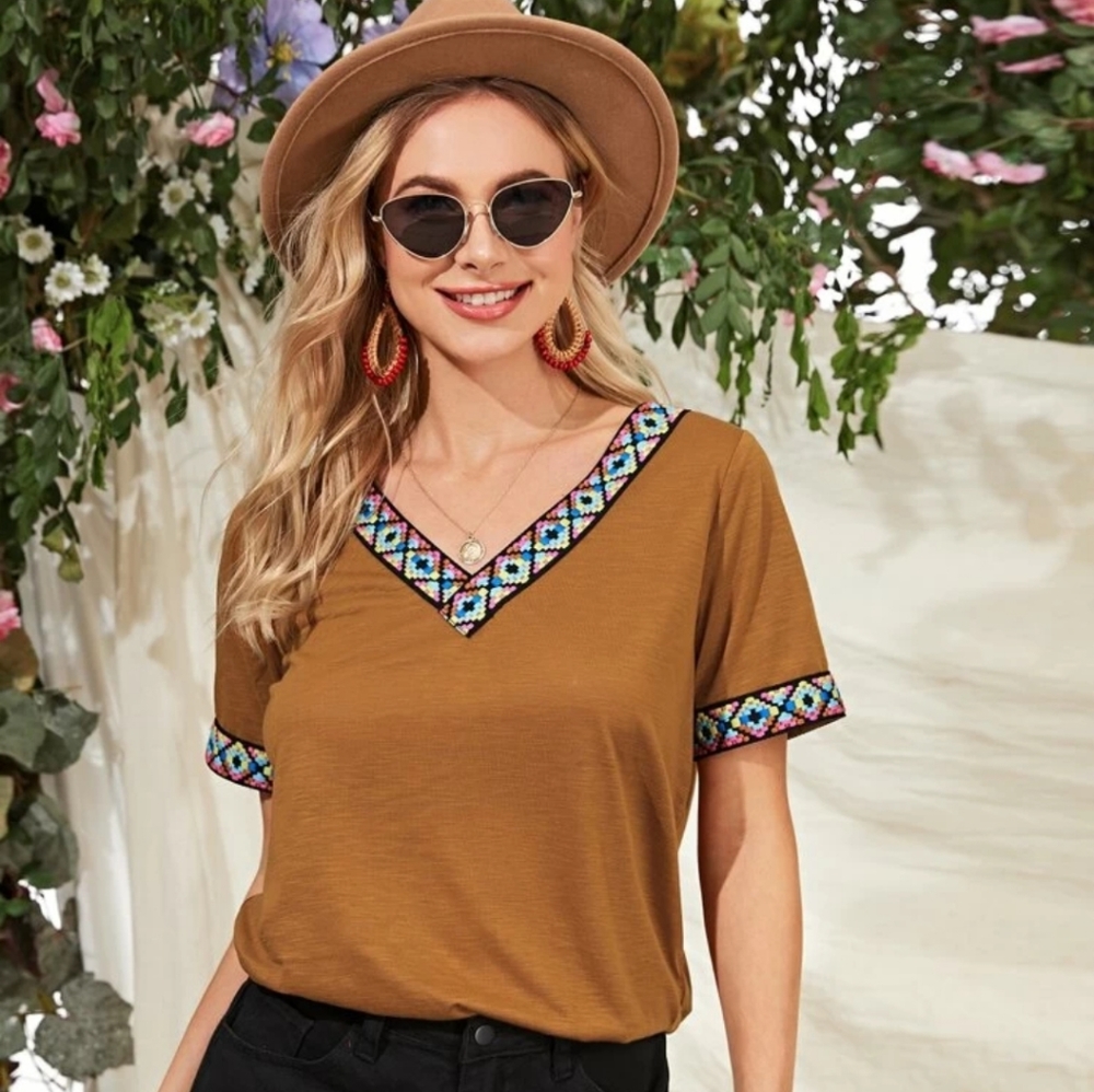 SHEIN V-Neck Contrast Tape Detail Top